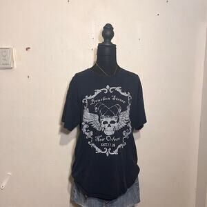 Black new orleans skull tee